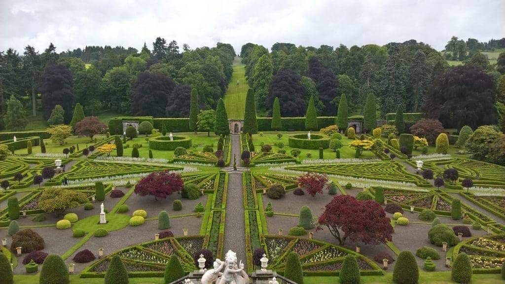 Outlander gardens - The Palace of Versailles